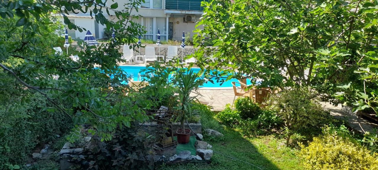 Семеен Хотел Атива - Family Hotel Ativa 로제넷츠 외부 사진