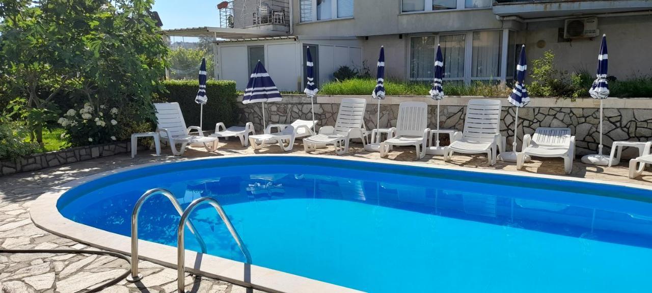 Семеен Хотел Атива - Family Hotel Ativa 로제넷츠 외부 사진